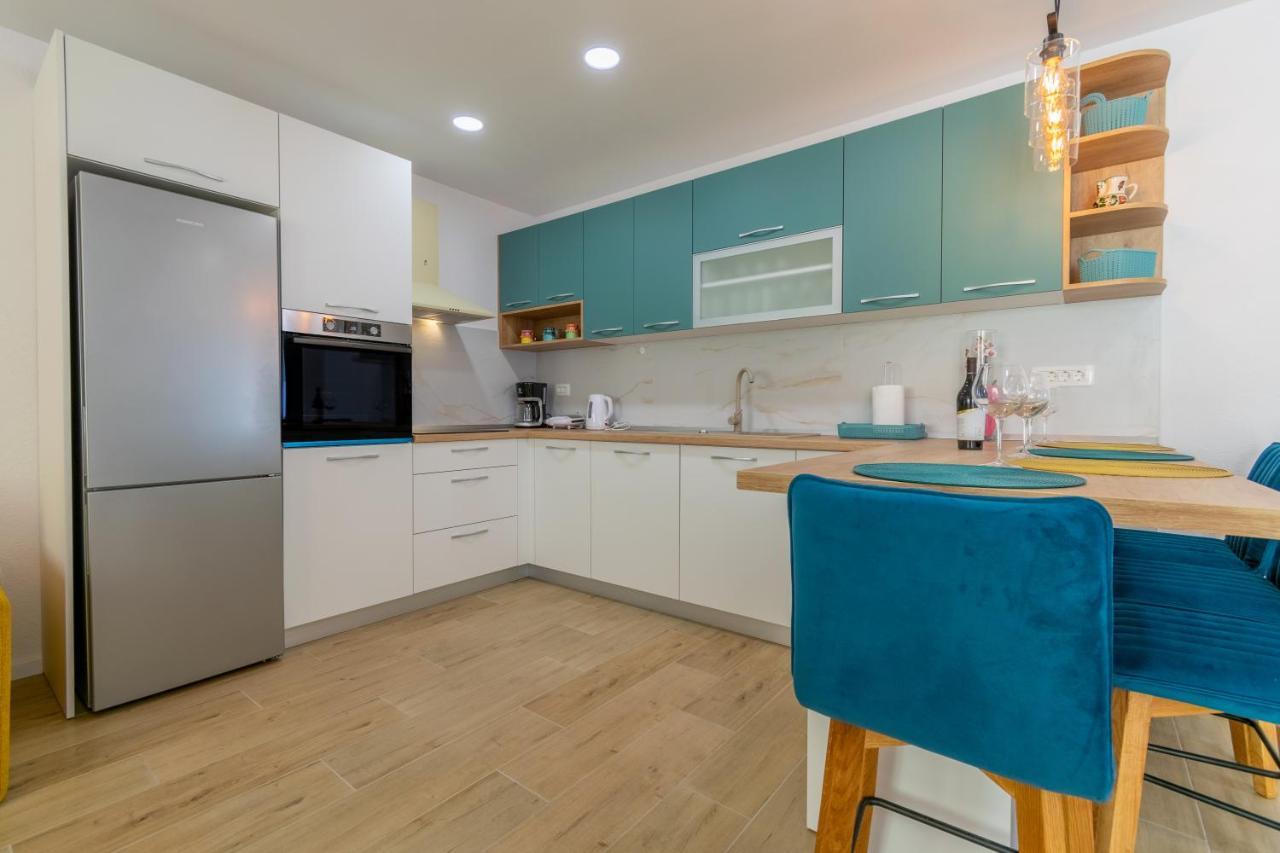 City Apartment 4 & 6 Makarska Esterno foto