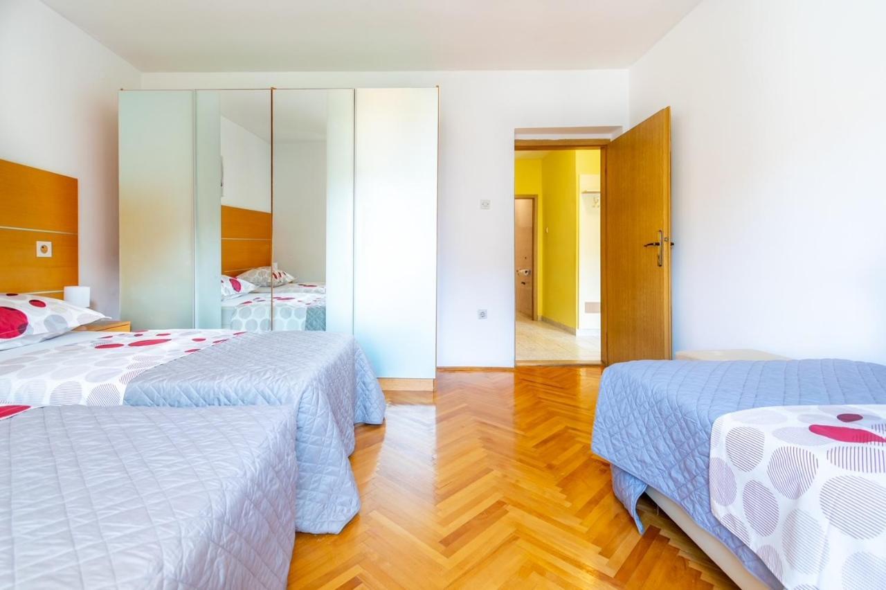 City Apartment 4 & 6 Makarska Esterno foto
