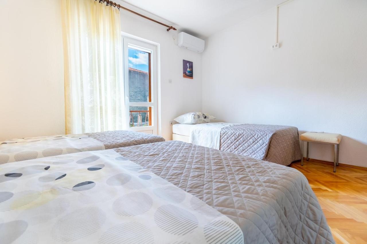 City Apartment 4 & 6 Makarska Esterno foto